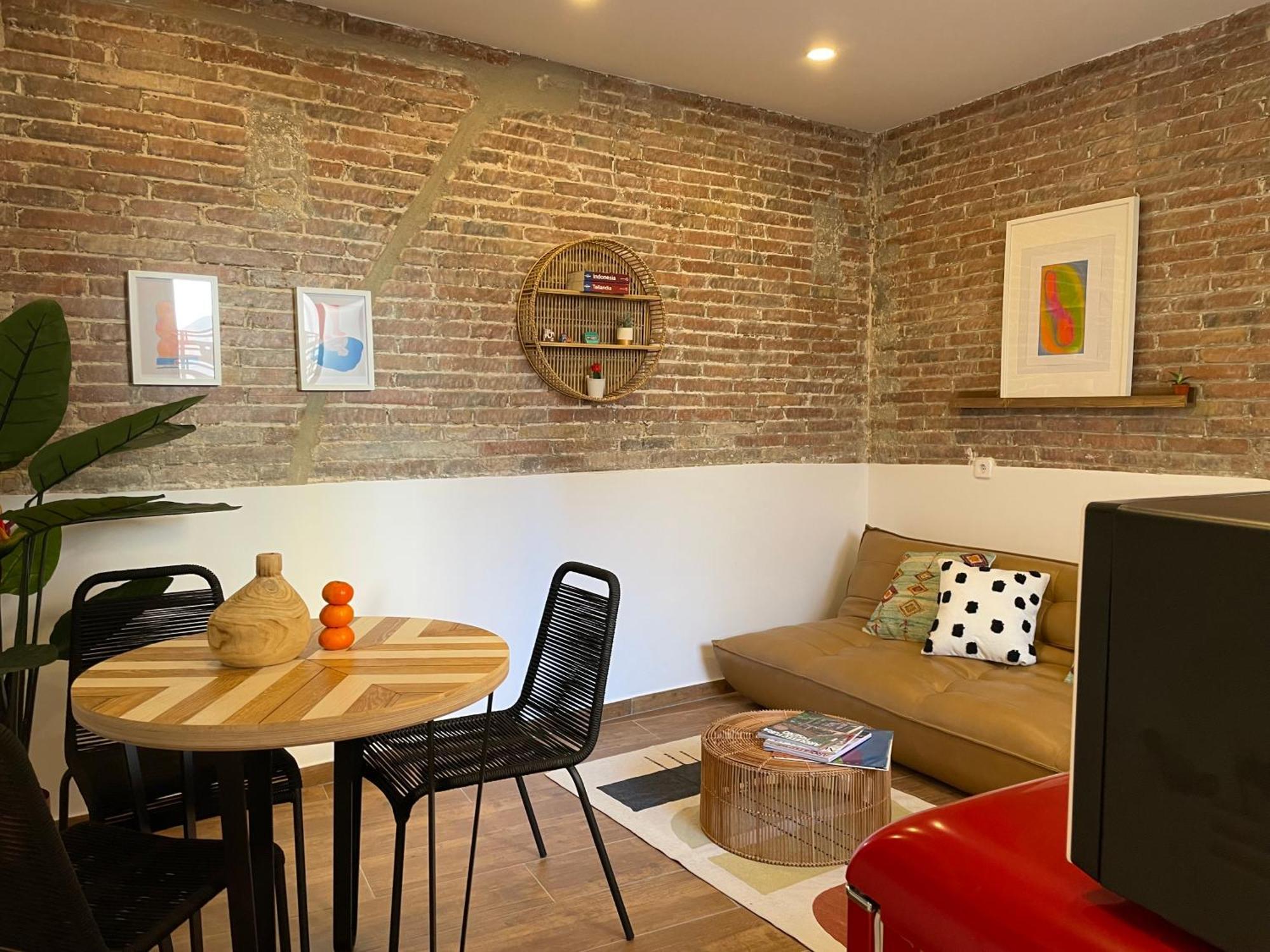 A 15 Min De Ramblas En Metro Apartment *